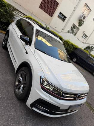VOLKSWAGEN TIGUAN 2.0 350 TSI GASOLINA ALLSPACE R-LINE 4MOTION DSG VOLKSWAGEN TIGUAN 2.0 350 TSI GASOLINA ALLSPACE R-LINE 4MOTION DSG